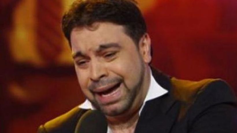 Imaginea disperarii! Florin Salam isi plange sotia in genunchi, la o petrecere! Manelistul a fost dus afara pe brate