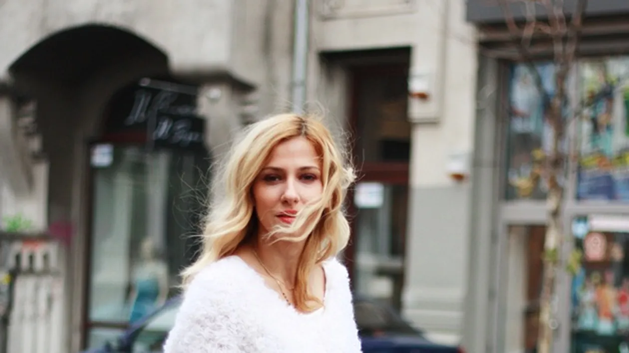 Dana Rogoz, o fashionistă adevărată! Uite ce stil a adoptat şi recomandă pentru ziua de astăzi!