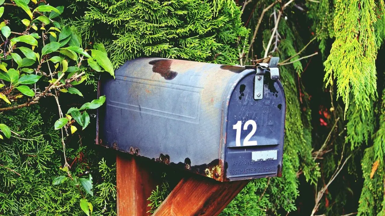 Român mort de mai bine de doi ani, căutat de autorități. Ce notificare a primit bărbatul de la Guvern