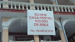 Anunţ halucinant. Un bărbat din Câmpulung îşi dă vila la schimb cu 100.000 de Biblii! Cum reacţionează localnicii
