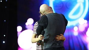 Femeia sărutată de Bendeac explică momentul: ”Ştiam doar că...”
