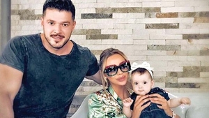 Imagine de colecție cu Victor Slav și fiica sa: “Seamănă cu Bianca de dinaintea operațiilor”