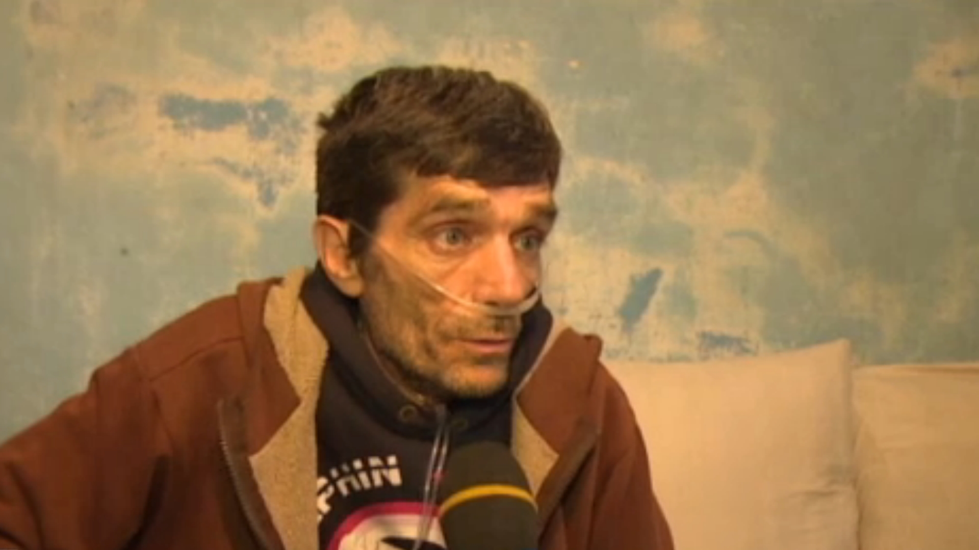 Campania Cancan.ro a ajuns intr-un sat din Dambovita! Imagini induiosatoare din casa familiei care asteapta Craciunul cu… mamaliga