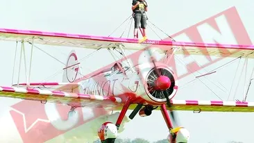 Zboara calare pe avion!