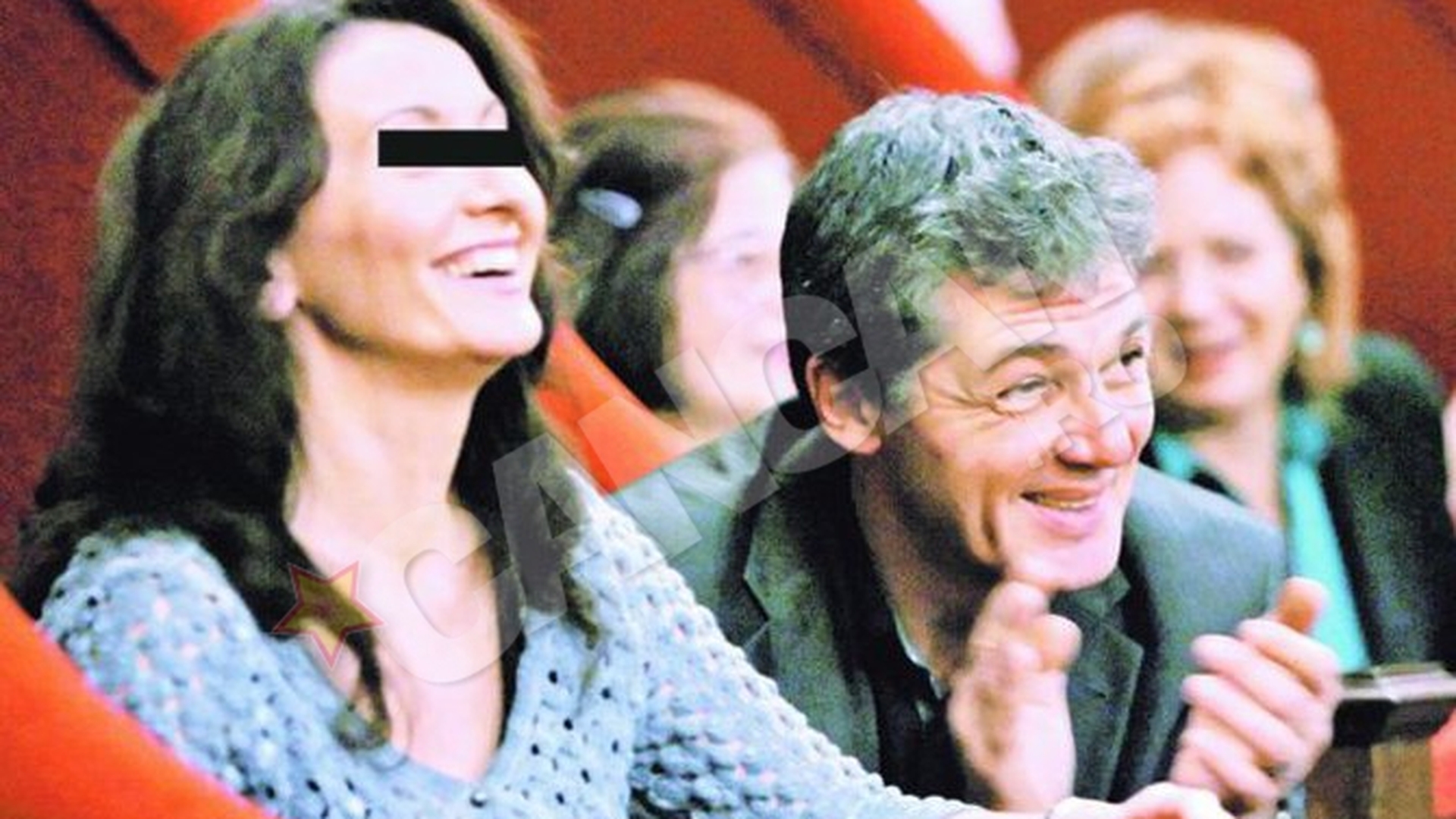"Declaratie de dragoste" discreta la Ateneu: Adrian Paduraru si-a scos, in sfarsit, sotia in oras!