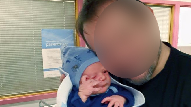 Un cântăreţ celebru de la noi a devenit din nou tătic! Imagini în premieră cu bebeluşul!