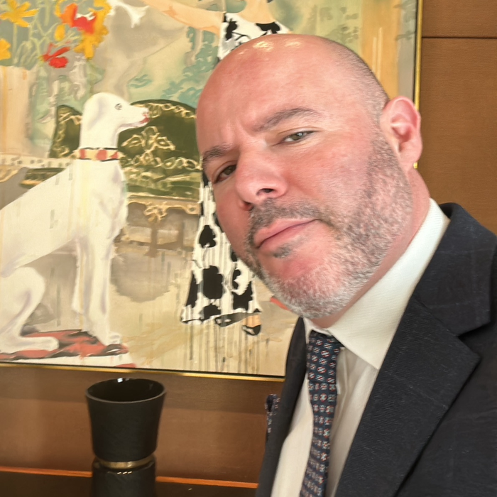 Lior Bebera, fostă vedetă Pro TV, a băgat teroare într-o angajată! Victima a cerut de urgență ordin de protecție. Totul s-a întâmplat într-un hotel de lux din București