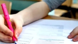 Avem subiectele de la Evaluarea Națională 2026. Ce au primit elevii la examen