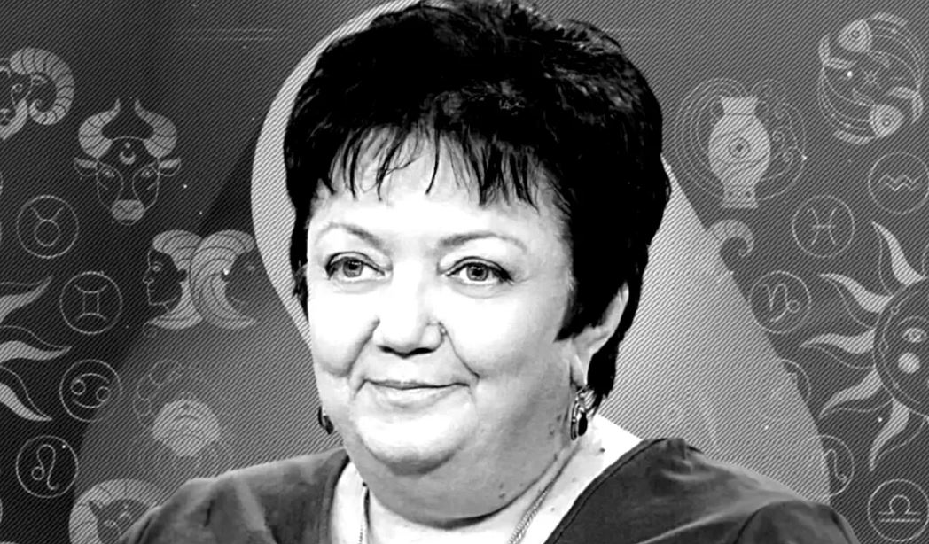 Minerva a fost înmormântată azi. Imagini de la slujba cu bun gust din biserică