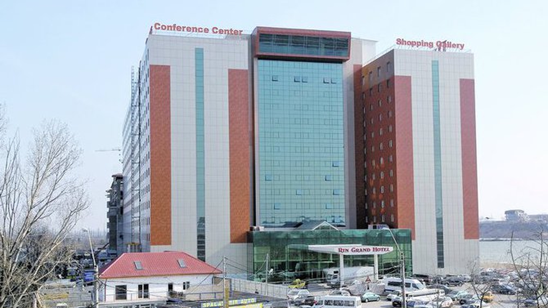 Asa arata camerele de hotel transformate in apartamente