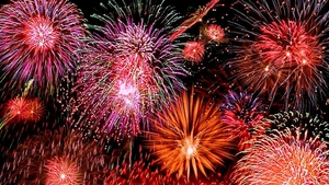 MESAJE DE REVELION! Cancan.ro te ajuta sa le trimiti celor dragi cele mai inspirate MESAJE DE ANUL NOU