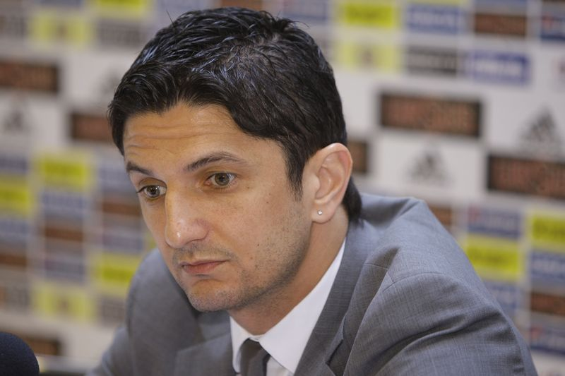 Jucatorii lotului national de fotbal au fost convocati, luni 24 mai 2010, de selectionerul Razvan Lucescu, in vederea pregatirii partidei amicale cu reprezentativa Ucrainei.