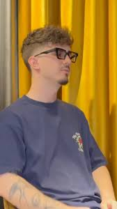 Fiul artistei, desființat de fanii mamei lui, după ce s-a apucat de muzică: „Tot eu sunt vinovată”