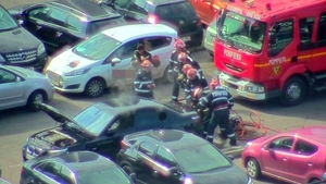 Lângă Guvern, la un pas de catastrofă! O mașină cu muniție a luat foc!