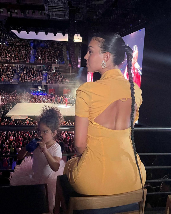 Georgina Rodriguez, revoltată pentru că iubitul ei, Cristiano Ronaldo, nu a fost titular cu Elveția. Mesajul postat de brunetă | GALERIE FOTO