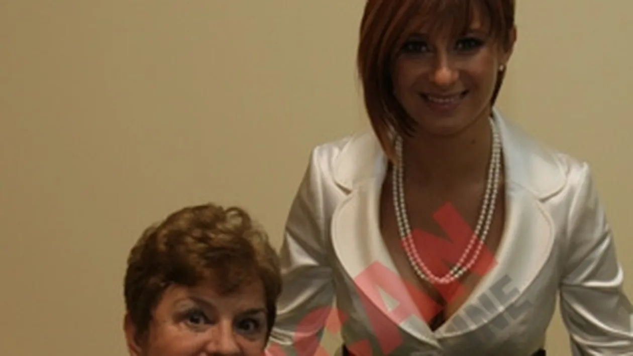 Ionela Prodan in duet cu fiica sa, Ana Maria