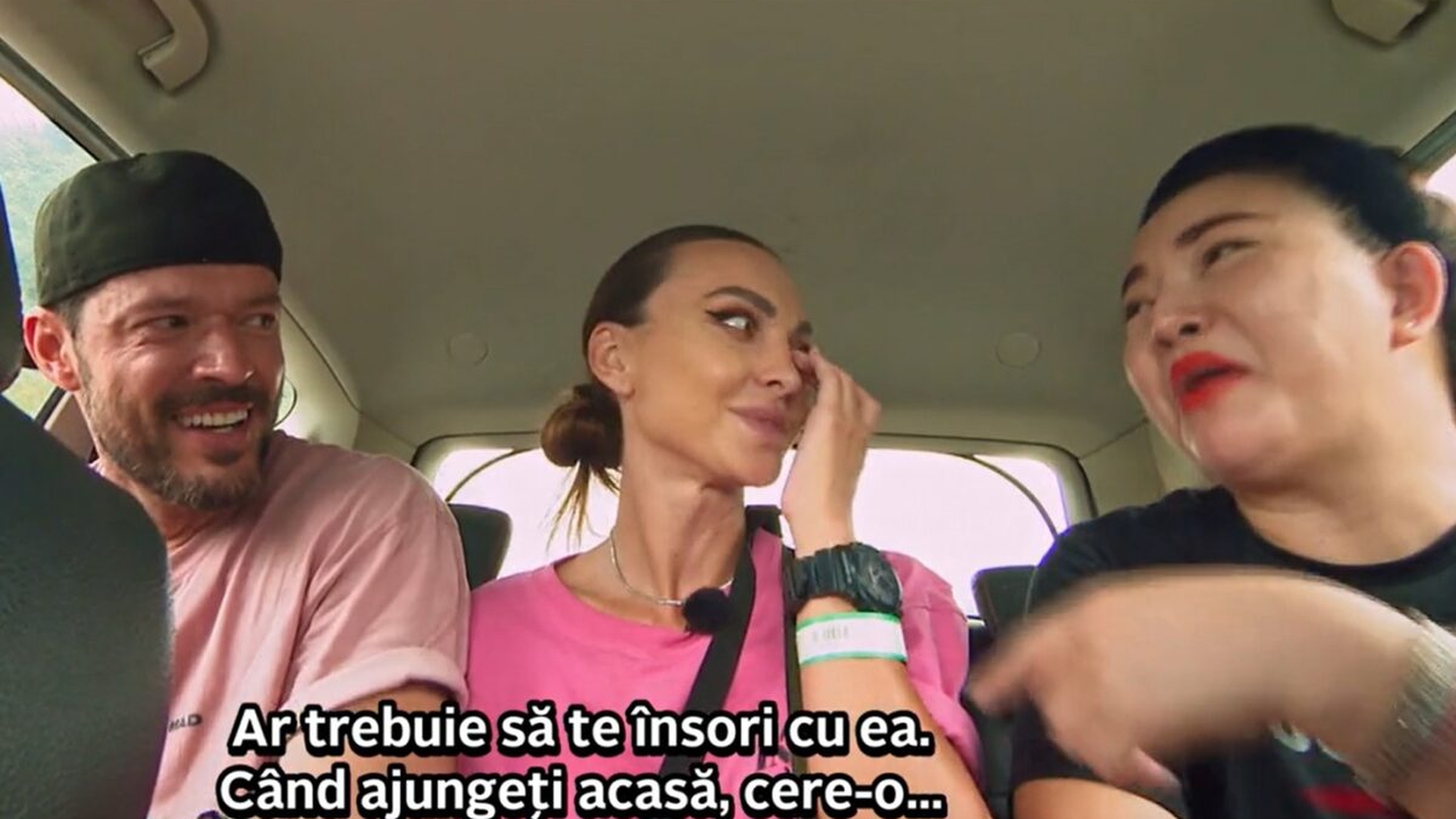 Cum a reacționat Victor Slav după ce această asiatică l-a întrebat de ce nu se însoară cu Selina, în timpul unui autostop la Asia Express