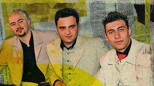 Vă mai aduceți aminte de Ro-Mania? Au părăsit trupa, s-au dedicat vieții de familie, dar nu s-au lăsat nici de muzică!