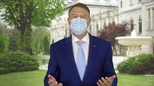 Klaus Iohannis, mesaj impresionant de Paște pentru creștinii ortodocși: “Credința ne rămâne la fel de puternică, chiar dacă nu putem fi încă alături de toți cei dragi” | VIDEO