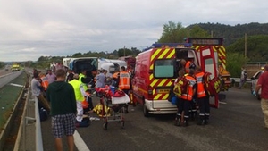 Tragedie pe sosea! Un microbuz s-a rasturnat intr-un accident rutier! Afla cate victime sunt!