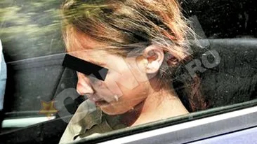 Fata tinuta in lanturi face dezvaluiri socante! Dezvirginata cu degetul de mama ei