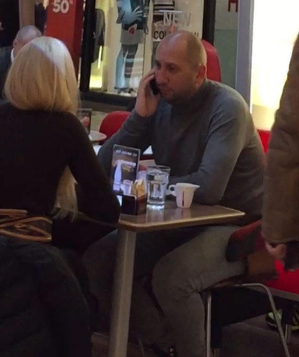 Vasile Miriuță a ieșit cu soția și fetița la mall