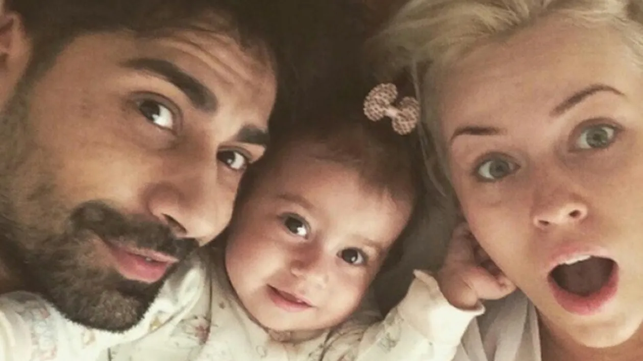 „A vorbit mami cu barza?“. Ce fotografie emoţionantă a postat Connect-R pe Facebook de şi-a făcut fanii să tresalte de curiozitate