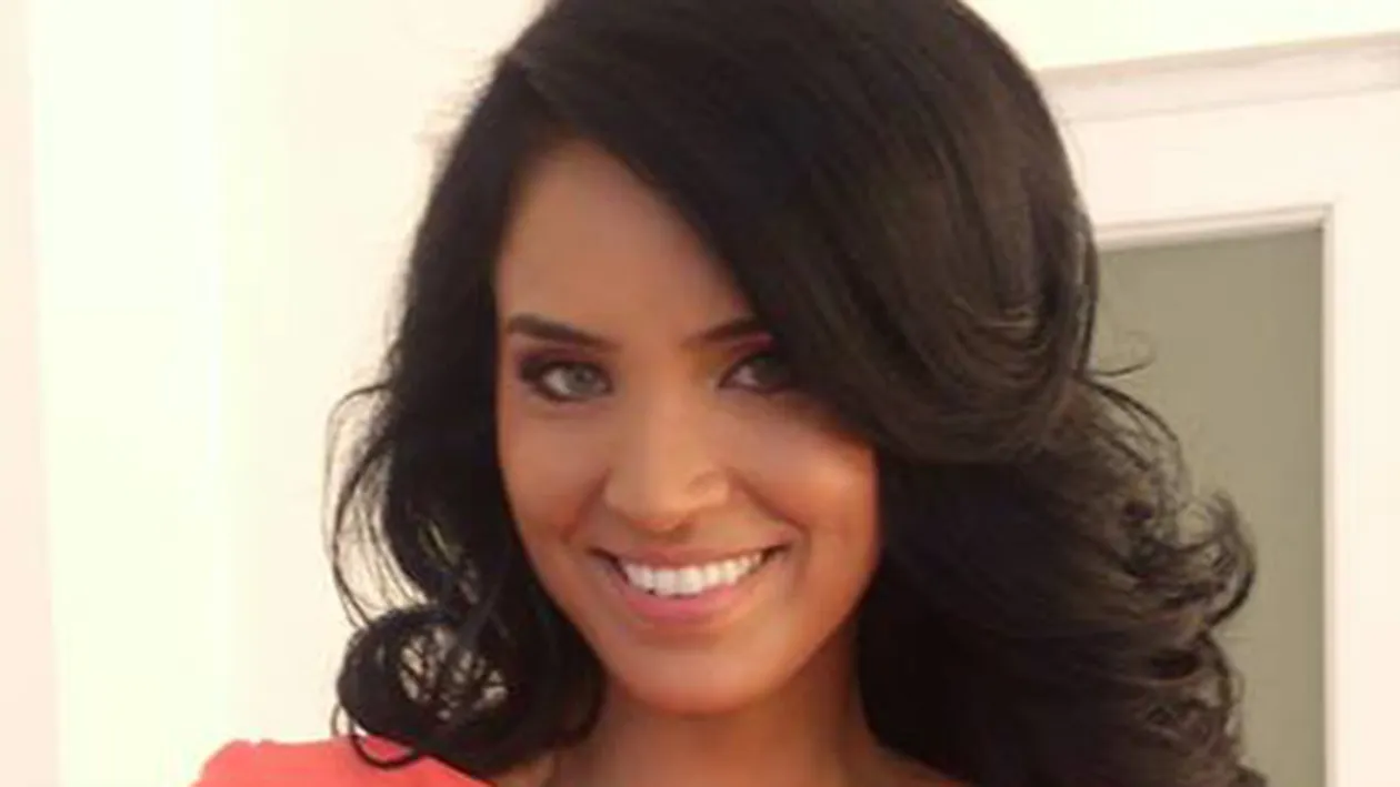 A facut-o si pe asta! Adelina Pestritu, marturisiri din dormitor: Imi incalzeste asternutul inainte ca eu sa ajung acasa