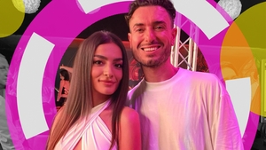 După despărţirea de Rareş, Daiana a "lovit" rapid! Artistul Faydee nu a avut scăpare!