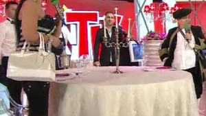 Guţă şi-a cerut scuze de la Narcisa cu o geantă şi o brăţară de mii de euro! Uite cum au luat cina de Valentine's Day