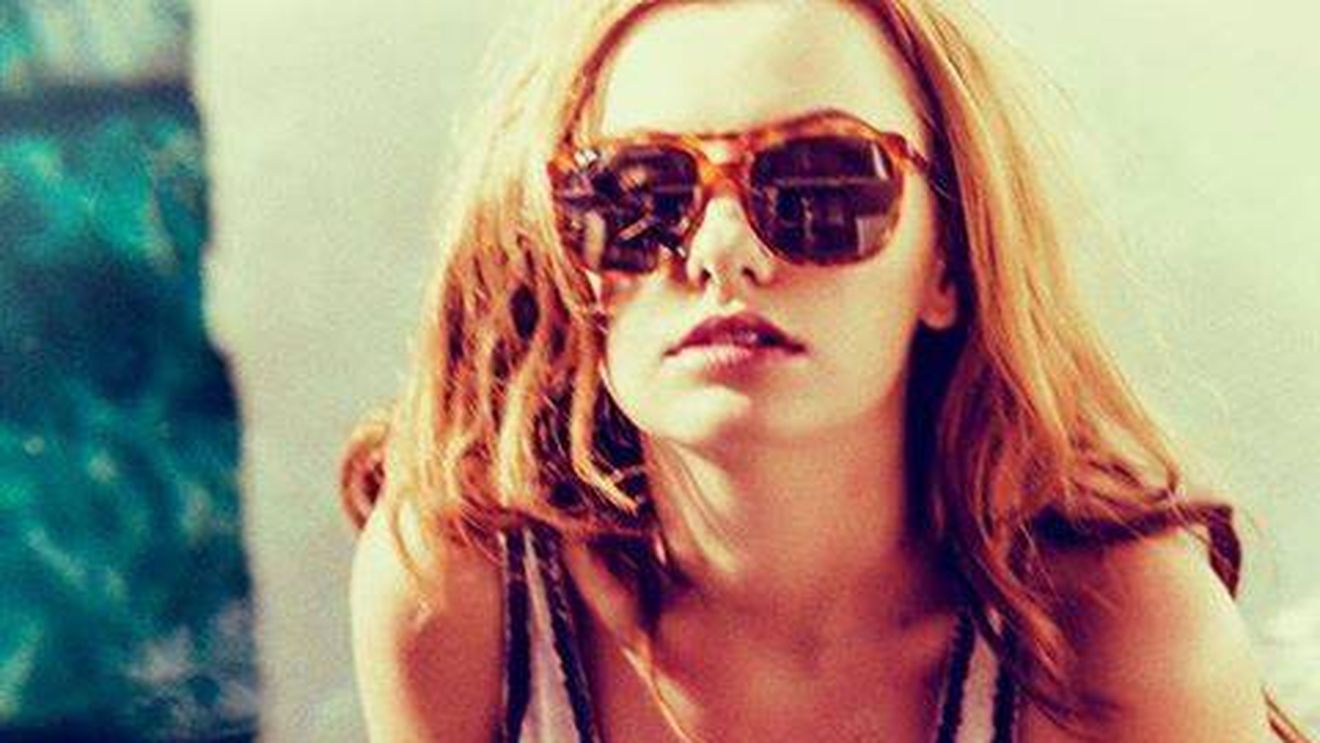 Asemanarea incredibila intre Alexandra Stan si Victoria Beckham. Secretul pe care-l impartasesc le-a costat o mica avere!