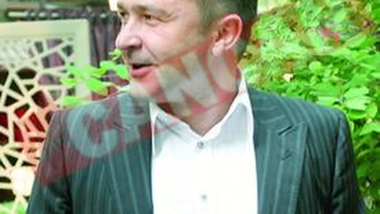 Elan ii cere copilul in instanta