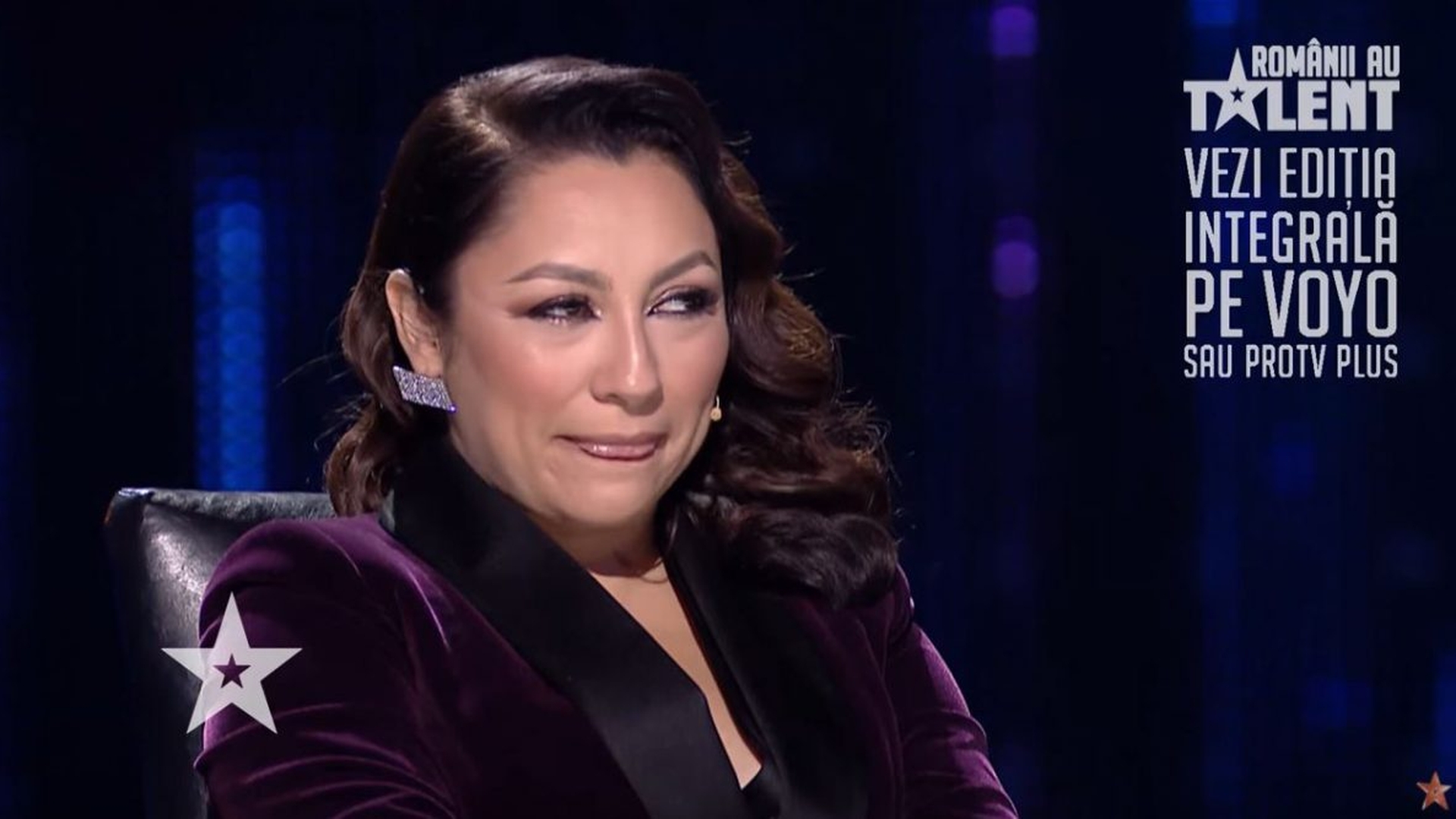 Andra, într-o ținută sexy și cu un decolteu generos la Românii au Talent: “Baftă, zeițo”. Unii dintre fani au criticat-o pentru mesajul transmis în timpul show-ului