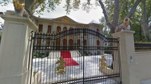 Cum arată interiorul palatului lui Gigi Becali? A costat 7 milioane de euro, în urmă cu 10 ani