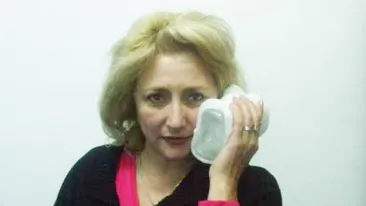 Cine este bărbatul care a lovit-o pe Viorica Dăncilă! Unde lucrează