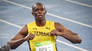 Deşi are o logodnică, USAIN BOLT continuă distracţia! După ce a fost prins cu altă femeie, acum dansează lasciv cu o dansatoare demenţială!