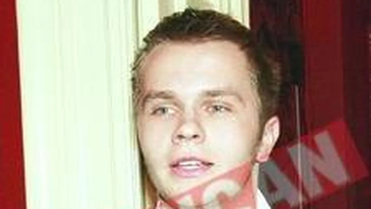 Poponet a combinat-o pe Elena Basescu sub ochii lui Hrebe Jr.