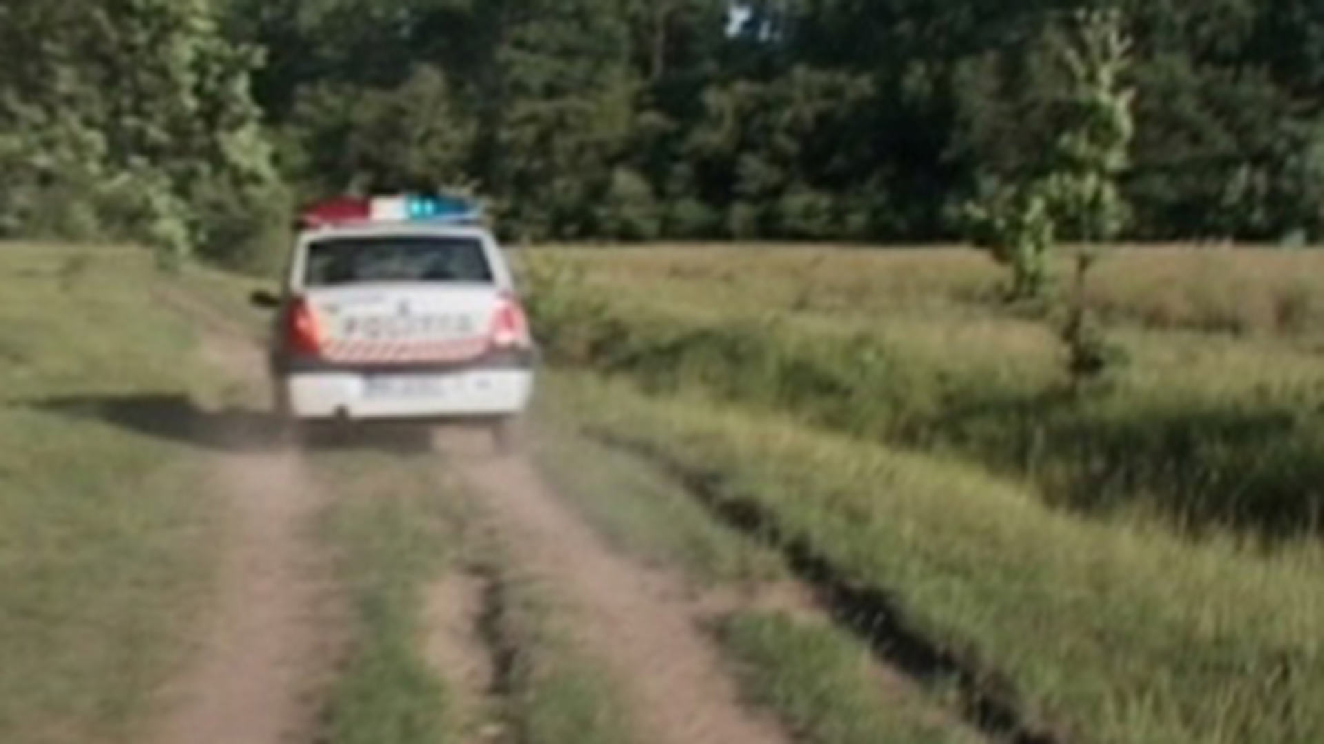 Descoperire uluitoare facuta de un cioban! A gasit un fat mort intr-o geanta aruncata pe camp!