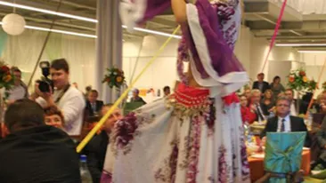 Andreea Balan a facut ravagii la o petrecere! Vezi ce s-a intamplat!