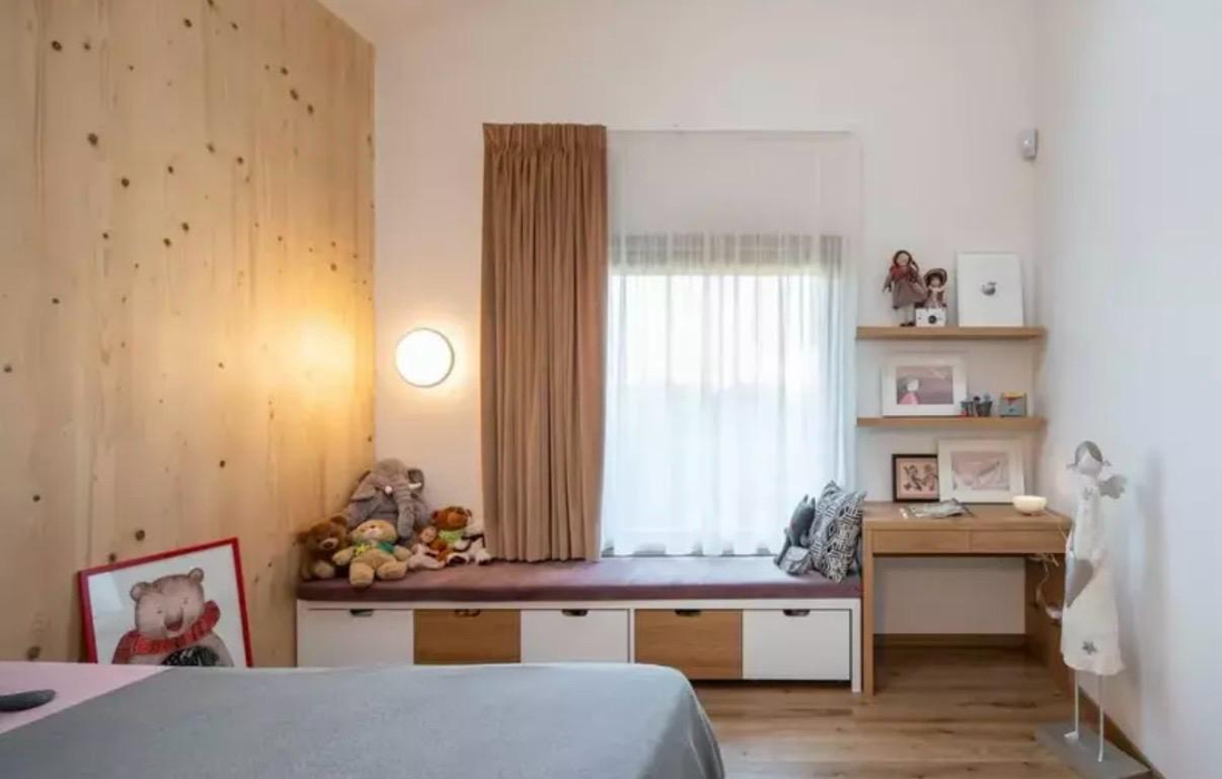 Cum arată casa lui George Buhnici din Corbeanca. Locuința smart a costat o avere
