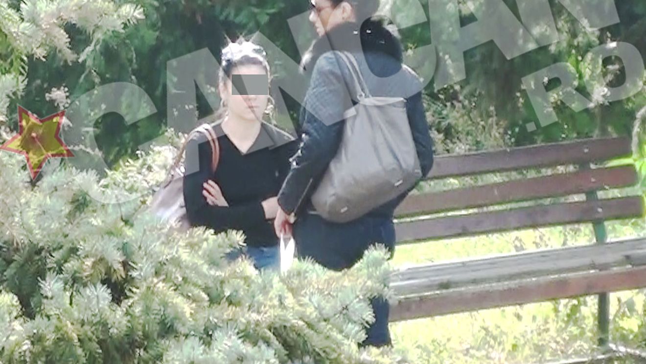 Clipe grele pentru Antonia. Bunicul ei a fost adus de urgenta la un spital din Bucuresti, iar mama artistei il vegheaza permanent