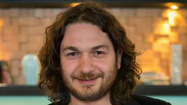 Chef Florin Dumitrescu de nerecunoscut: A scăpat prea mult maşina de tuns