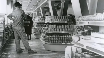 Bombonelele care făceau furori în și după comunism au revenit la Mega Image. Costă doar 5,79 de lei per 100 de grame