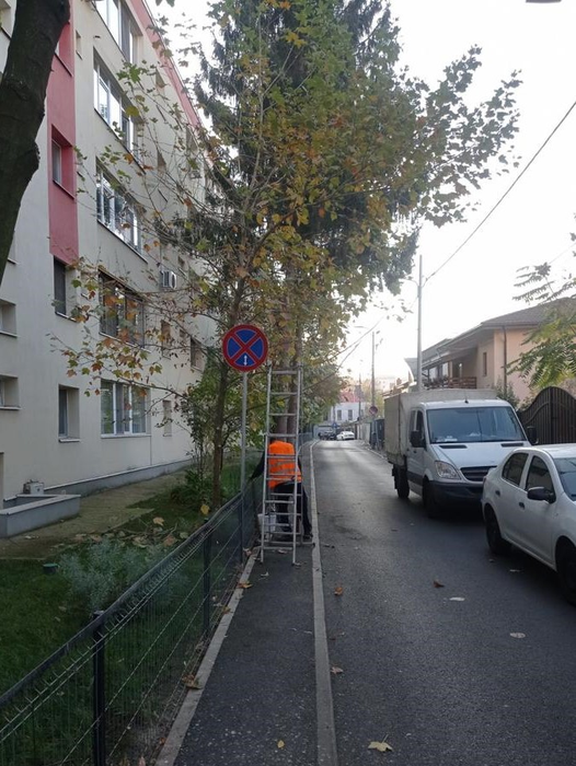 COMUNICAT DE PRESĂ. Dezvoltăm și ordonăm rețeaua străzilor secundare din Sectorul 4. Primăria Sectorului 4 creează sute de noi locuri de parcare și amenajează sensuri unice pentru fluidizarea circulației
