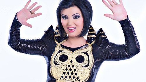 ADRIANA BAHMUŢEANU nu mai arată aşa! Cum a apărut prezentatoarea TV în direct