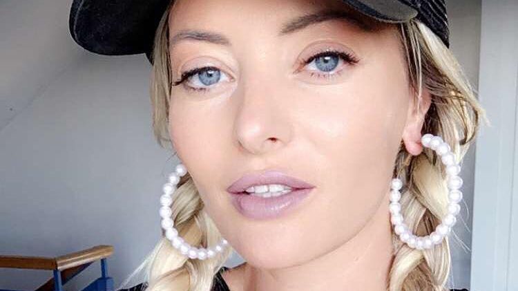 DELIA şi-a schimbat look-ul, iar fanii au luat-o razna când au văzut-o AŞA: „Prea...“