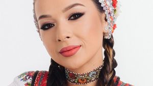 Vlăduța Lupău este în doliu! Artista suferă cumplit: ”Din păcate nu mai este printre noi”