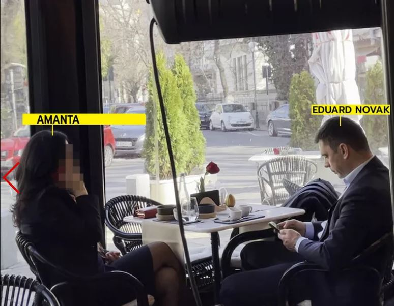 Consiliera și Novak au luat micul dejul la Chocolat Ateneu (Foto: CANCAN.RO)