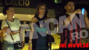 Misu Pricopsitu a driblat doua bombe sexy intr-un club de fite din Capitala! Fetele au inceput preludiul chiar din fata localului