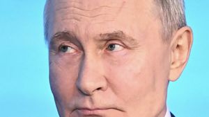 Vladimir Putin, cu o cicatrice misterioasă pe frunte. Imaginile au stârnit noi speculații despre starea sa de sănătate